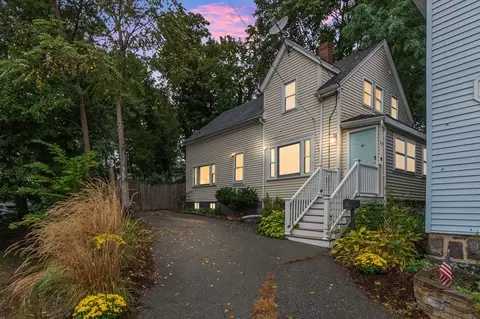 13 Phillips St, Beverly, MA 01915
