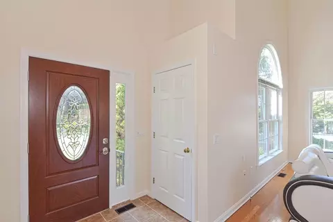 4 Valente Dr, Worcester, MA 01604 photo 7