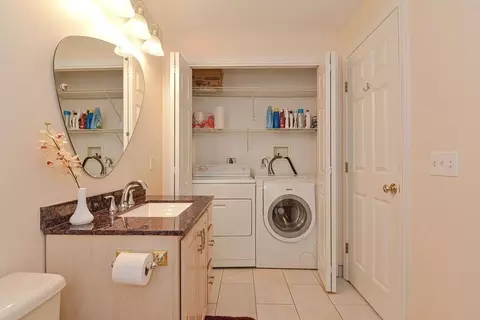 4 Valente Dr, Worcester, MA 01604 photo 12