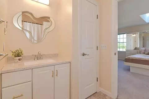 4 Valente Dr, Worcester, MA 01604 photo 23