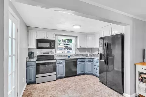 140 Talbot Rd, Springfield, MA 01119 photo 14