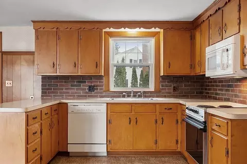 18 Beaver Park Rd, Danvers, MA 01923 photo 16