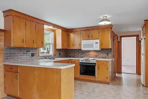 18 Beaver Park Rd, Danvers, MA 01923 photo 18