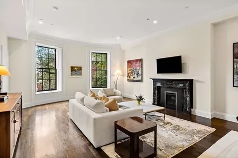 63 Mount Vernon St #5, Boston, MA 02108