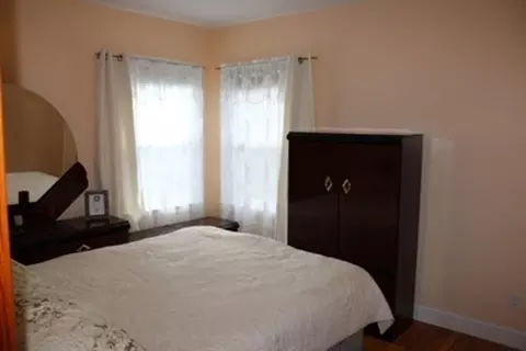 55 Bennett St, Chicopee, MA 01013 photo 10
