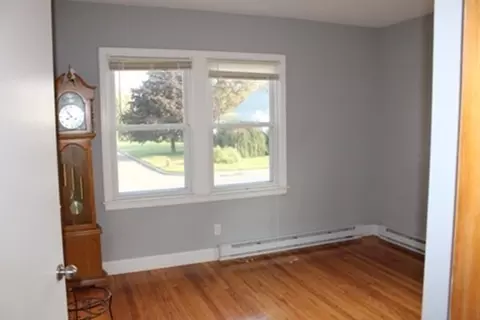 55 Bennett St, Chicopee, MA 01013 photo 12