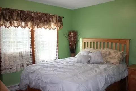 55 Bennett St, Chicopee, MA 01013 photo 8