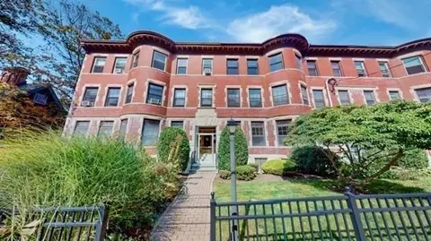 149 Winthrop Rd #2, Brookline, MA 02445
