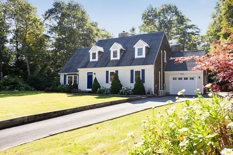 7 Yearling Run Rd, Bourne, MA 02532 photo 2