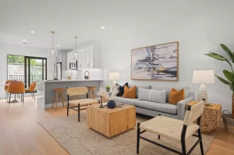 52 Withington #6, Boston, MA 02124