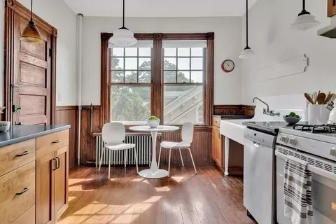 27 Stanton Rd #3, Brookline, MA 02446 photo 6