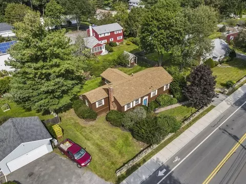 202 Hale St, Beverly, MA 01915 photo 30