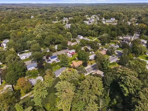 202 Hale St, Beverly, MA 01915 photo 31