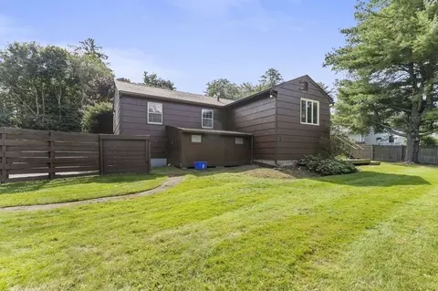 202 Hale St, Beverly, MA 01915 photo 24