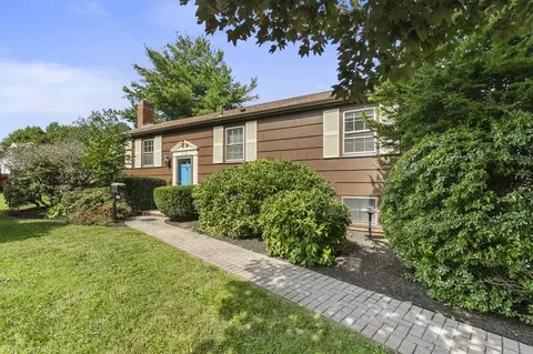 202 Hale St, Beverly, MA 01915