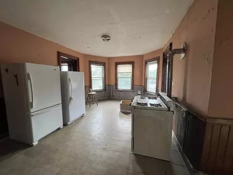 2 Stevens Rd, Worcester, MA 01603 photo 6