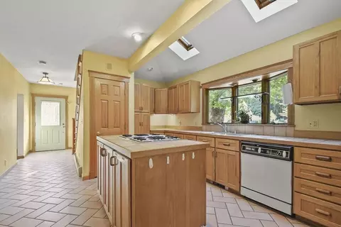22 Balder Rd, Worcester, MA 01605 photo 5