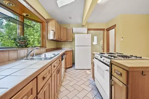 22 Balder Rd, Worcester, MA 01605 photo 7