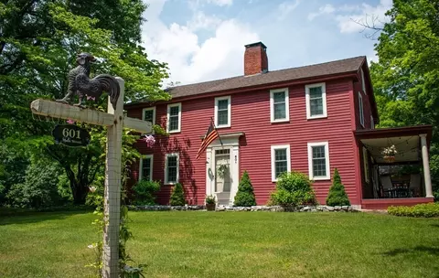 601 Main St, Dunstable, MA 01827 photo 2