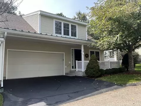 85 Harvest Cir #17, Holden, MA 01520