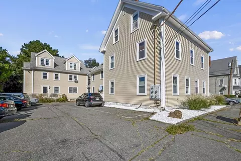 19 School St #4, Beverly, MA 01915