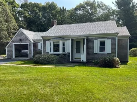 95 Old Kings Rd, Barnstable, MA 02635