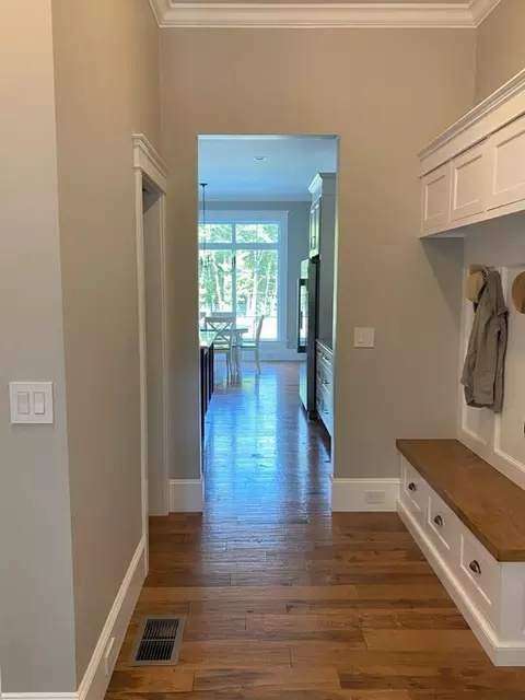 11 Pleasant St, Mendon, MA 01756 photo 11