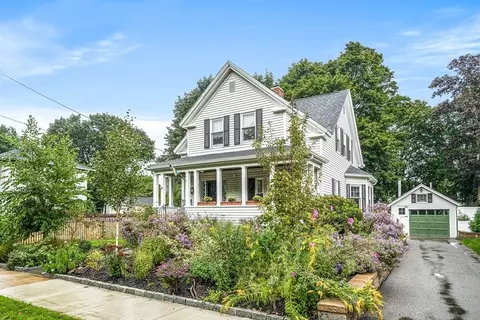 27 Bertram St, Beverly, MA 01915