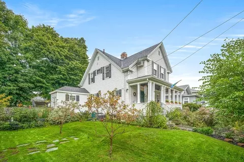 27 Bertram St, Beverly, MA 01915 photo 32