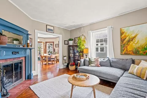 27 Bertram St, Beverly, MA 01915 photo 4