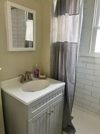 63 Merrimac Ave, Springfield, MA 01109 photo 17
