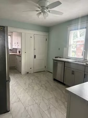 63 Merrimac Ave, Springfield, MA 01109 photo 8