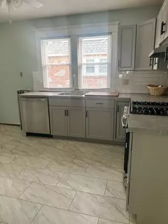 63 Merrimac Ave, Springfield, MA 01109 photo 11