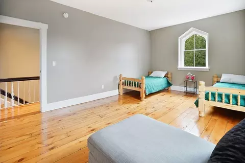 64 Temple St, Springfield, MA 01105 photo 34