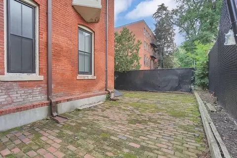 64 Temple St, Springfield, MA 01105 photo 38