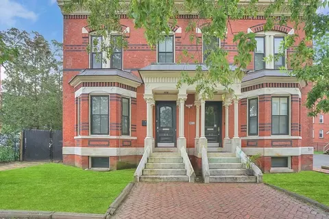 64 Temple St, Springfield, MA 01105 photo 42
