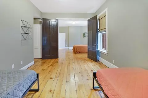 64 Temple St, Springfield, MA 01105 photo 26