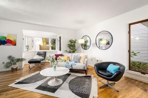 109 Centre St #B, Brookline, MA 02446