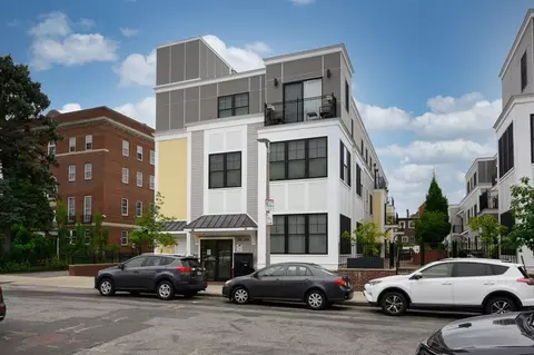 205 E St #3-N, Boston, MA 02127