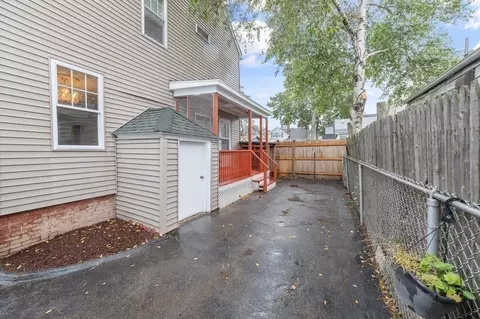 59 Cedar St, Lynn, MA 01905 photo 25