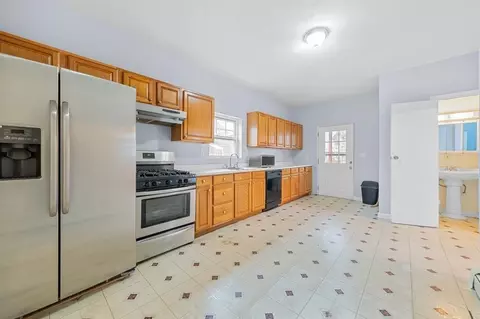 59 Cedar St, Lynn, MA 01905 photo 8