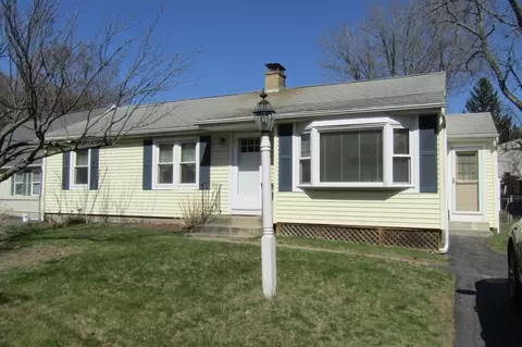 129 College St, Worcester, MA 01610