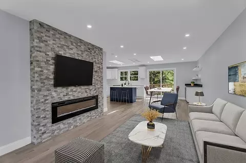 47 Englewood Rd #B, Gloucester, MA 01930