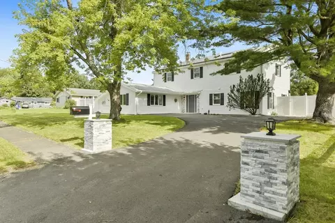 23 Wellesley Rd, Beverly, MA 01915
