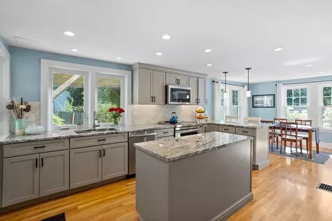216 School St, Acton, MA 01720 photo 3