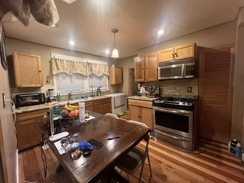 7 Upland Ave, Webster, MA 01570 photo 8