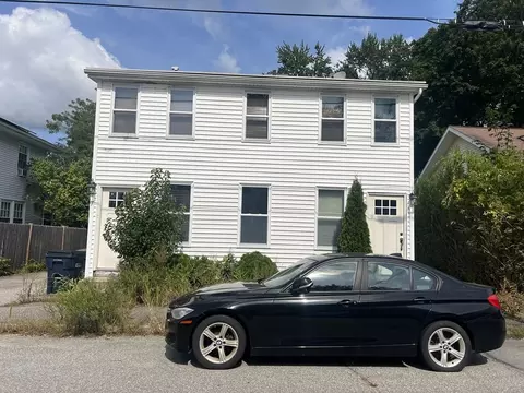 7 Upland Ave, Webster, MA 01570