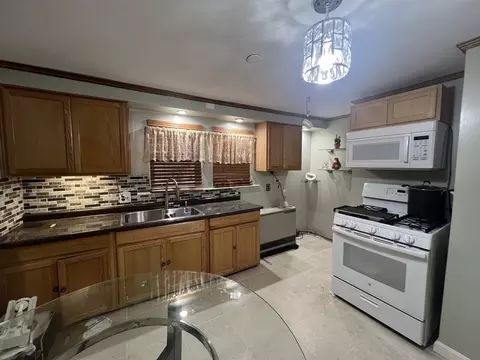7 Upland Ave, Webster, MA 01570 photo 19