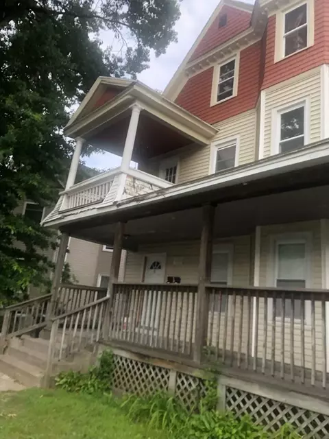 19 Brookline Ave, Springfield, MA 01107 photo 2
