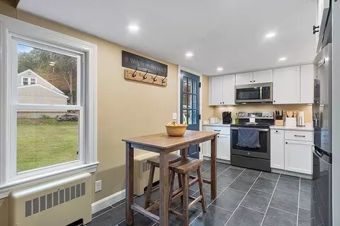 1072 Templeton Rd, Athol, MA 01331 photo 9